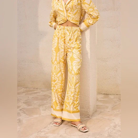 Commense Patterned Mid-Waisted Wide-Leg Pants - Picture 4 of 11